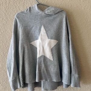 Gap Kids- Elegant Gray Hooded Sweater with Ivory Star Design size5